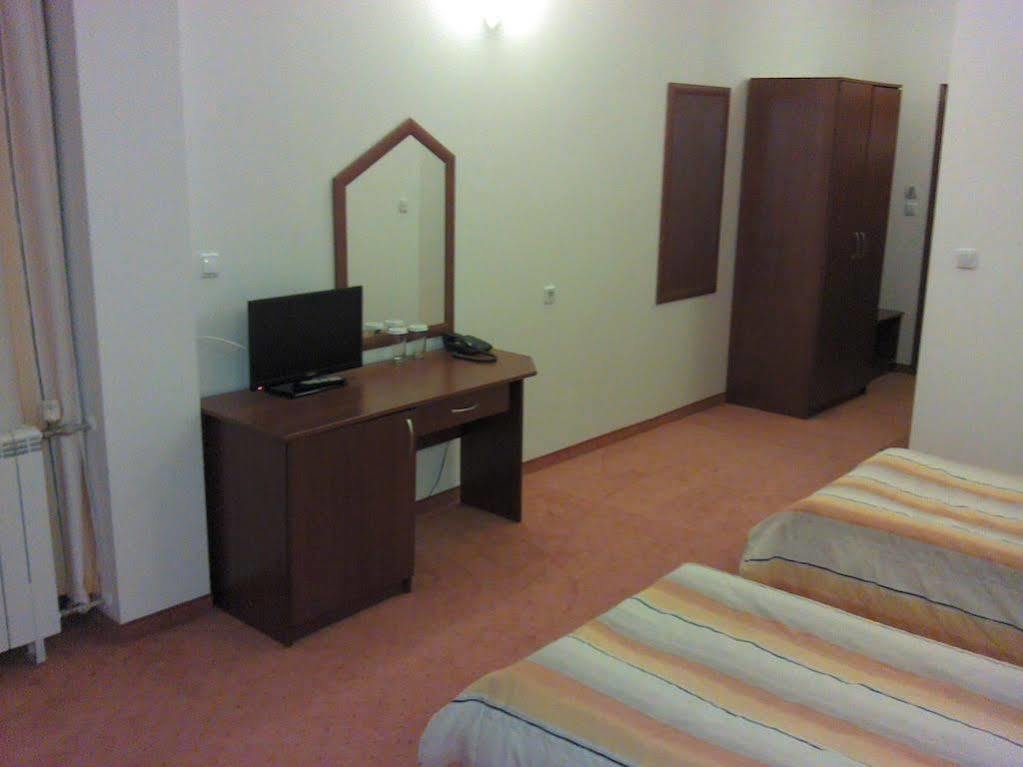 Dafovska Hotel Παμπόροβο Εξωτερικό φωτογραφία