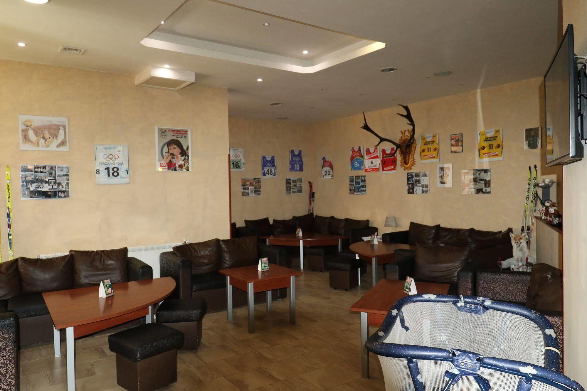 Dafovska Hotel Παμπόροβο Εξωτερικό φωτογραφία